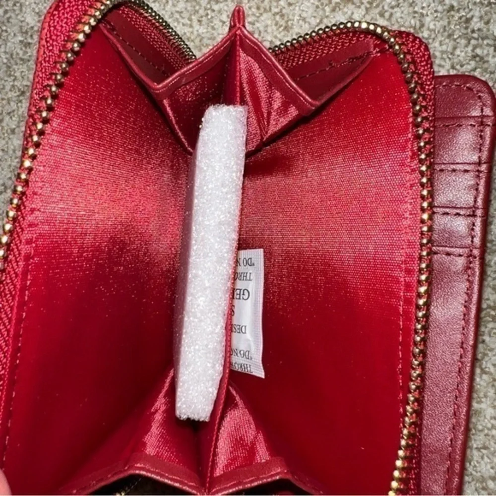 NWT Badgley Mischka Vegan Leather Wallet Purse‎ Red